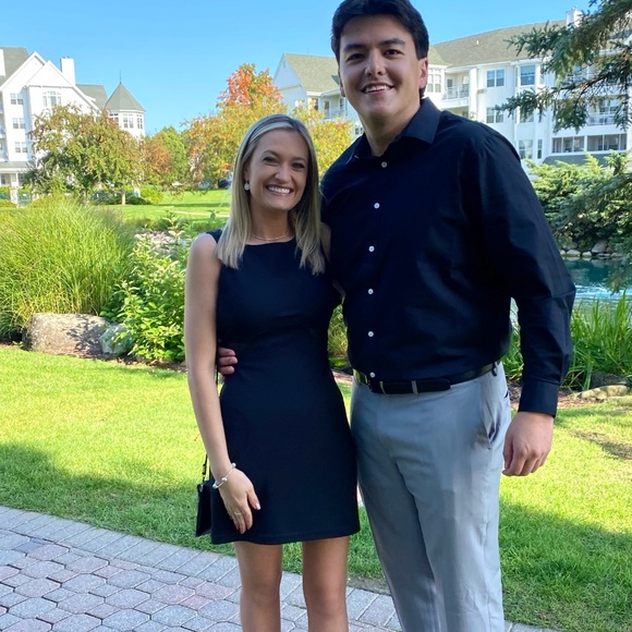 Hi! I’m your Posher, Dana! - Picture 2 of 4